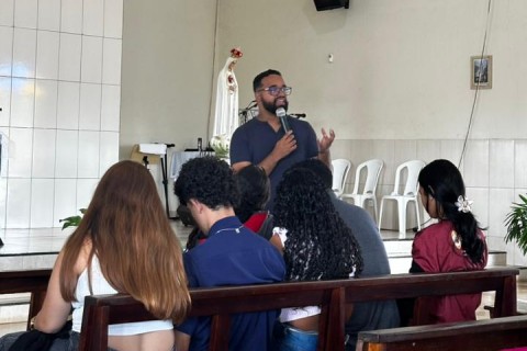 “Eis que faço novas todas as coisas” (Ap 21,5): um retiro para amadurecer na fé"